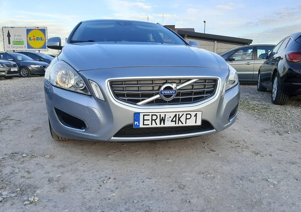 Volvo V60 cena 26900 przebieg: 217730, rok produkcji 2011 z Opatów małe 277
